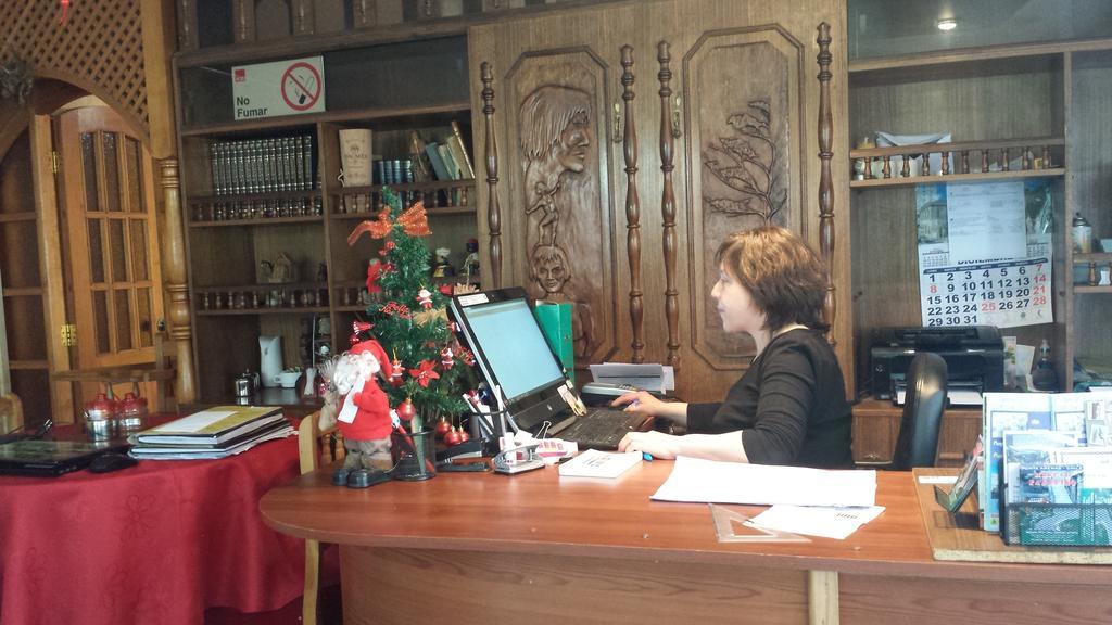 Hostal Parediso Punta Arenas Exterior photo